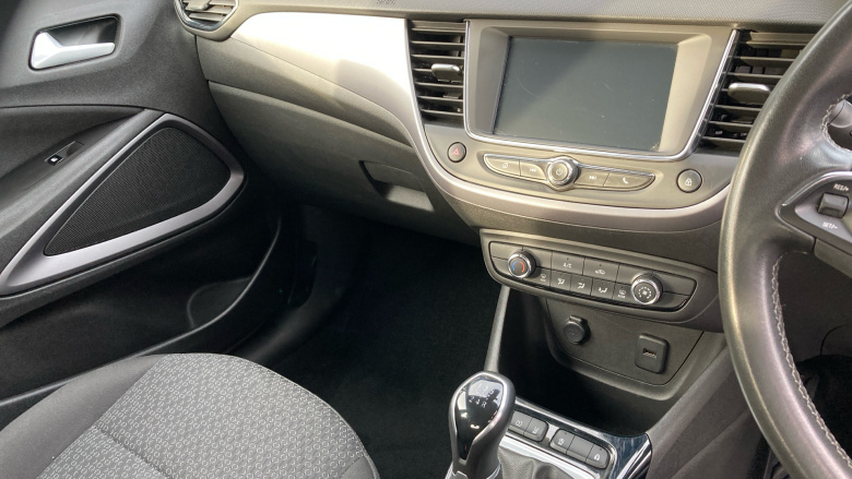 Vauxhall Crossland 1.2 Design 5dr Petrol Hatchback